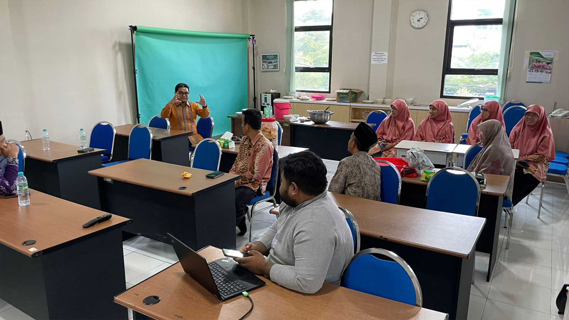 SADAQA Jalin Silaturrahim ke Lembaga Mitra di Malang dan Sidoarjo