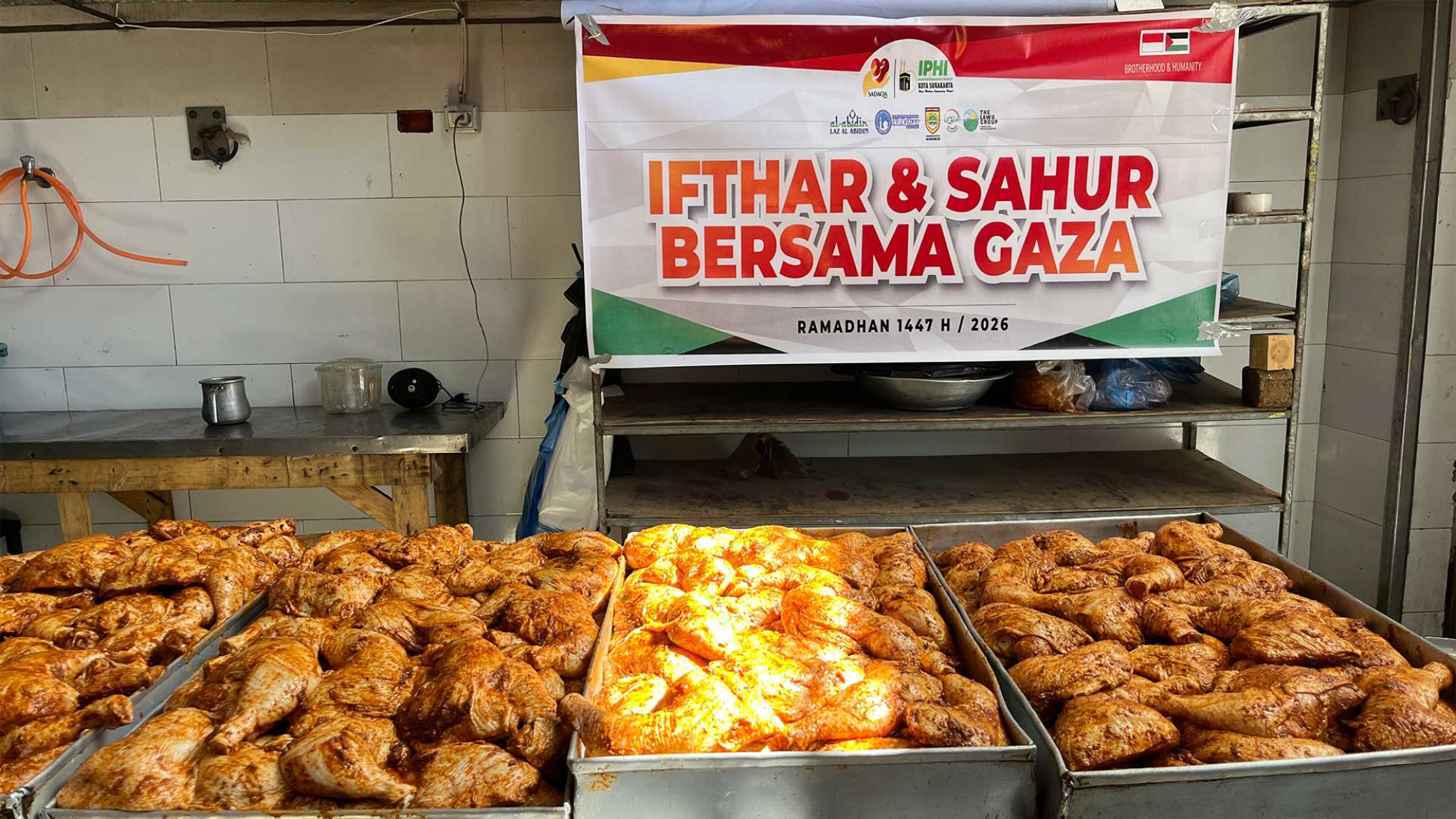 SADAQA Salurkan Hidangan Sahur & Berbuka Puasa untuk Pengungsi di Gaza